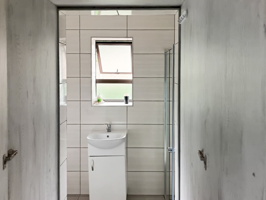 7 Bedroom Property for Sale in Dana Bay Western Cape